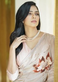 malavika mohanan_teluguvox 5